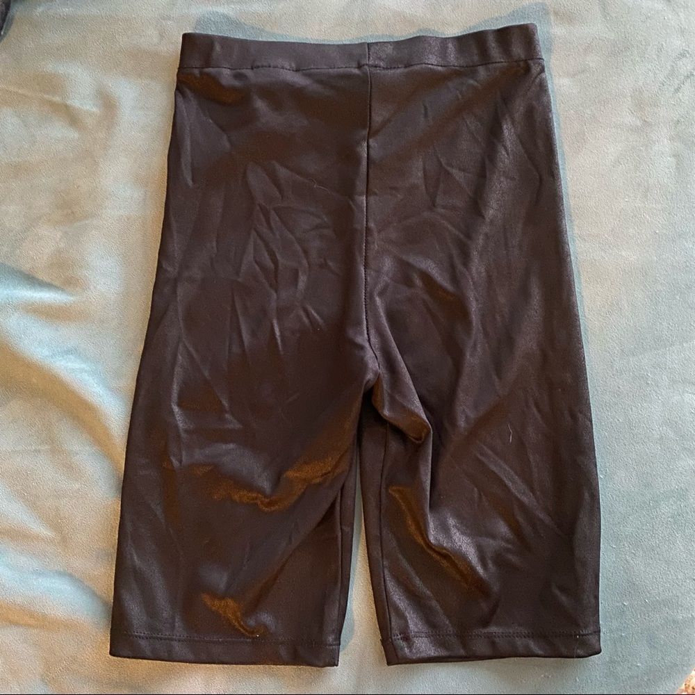 H&M Biker Short - Picture 2 of 8